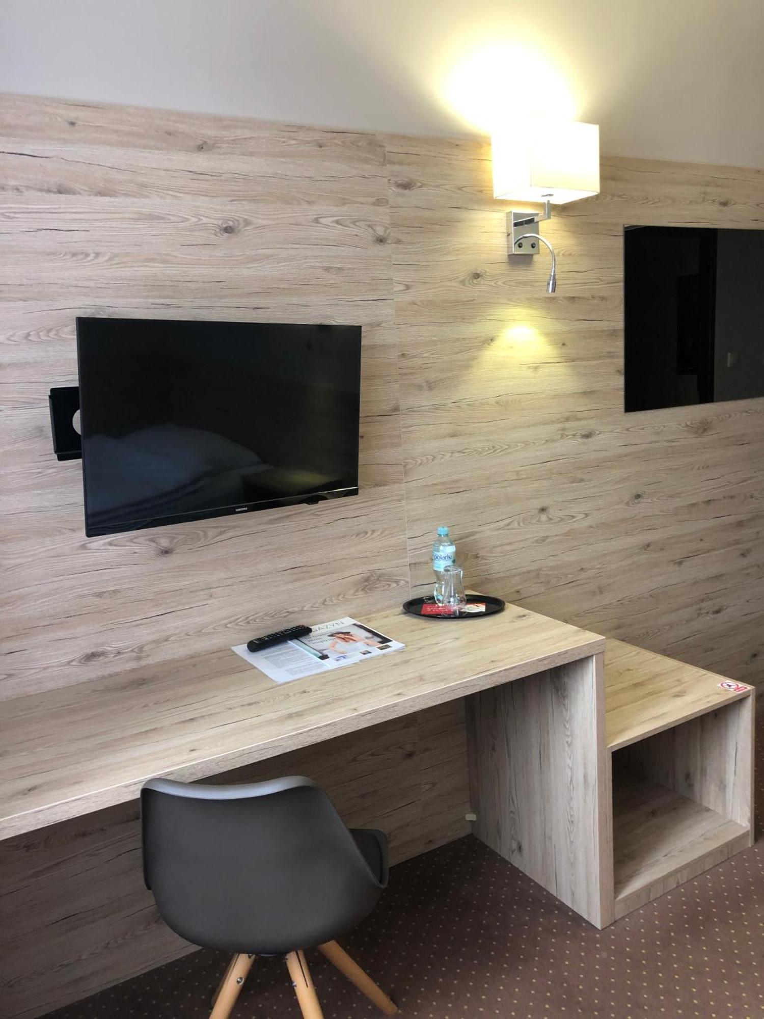 Hotel Krystyna Шчитно Екстериор снимка