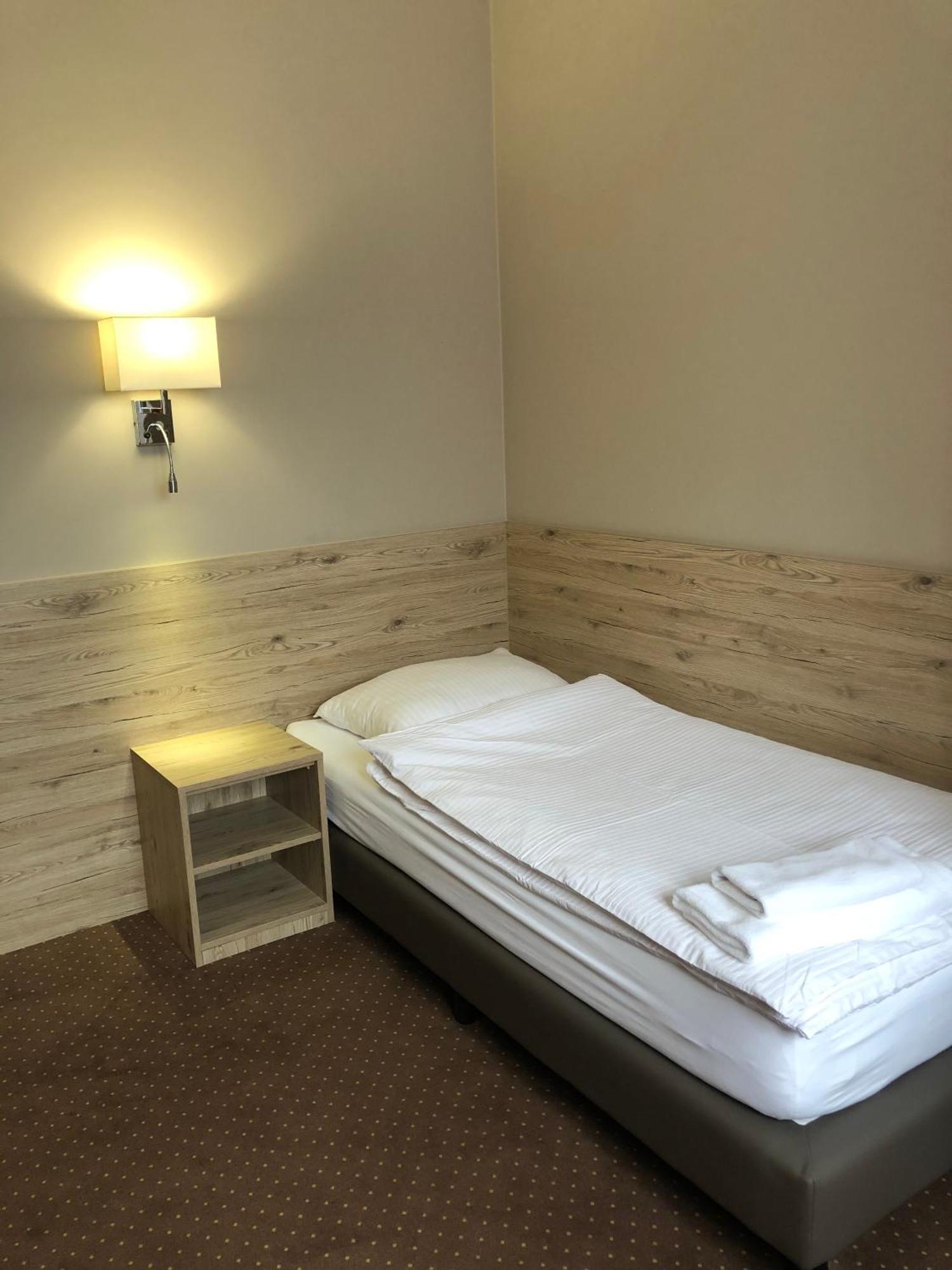 Hotel Krystyna Шчитно Екстериор снимка