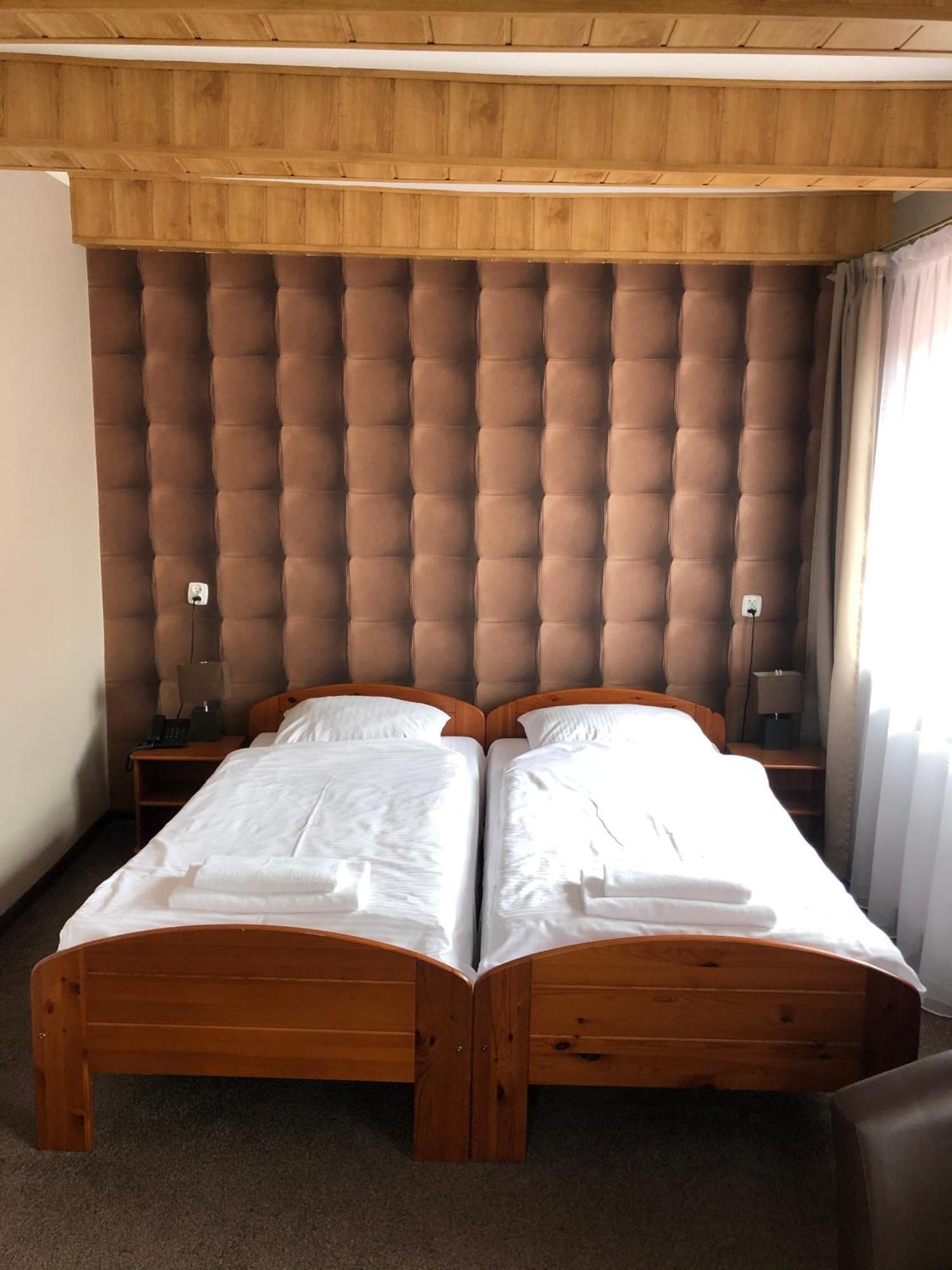 Hotel Krystyna Шчитно Екстериор снимка