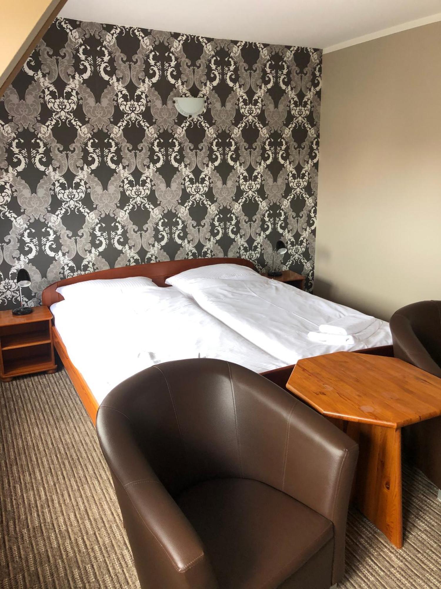 Hotel Krystyna Шчитно Екстериор снимка