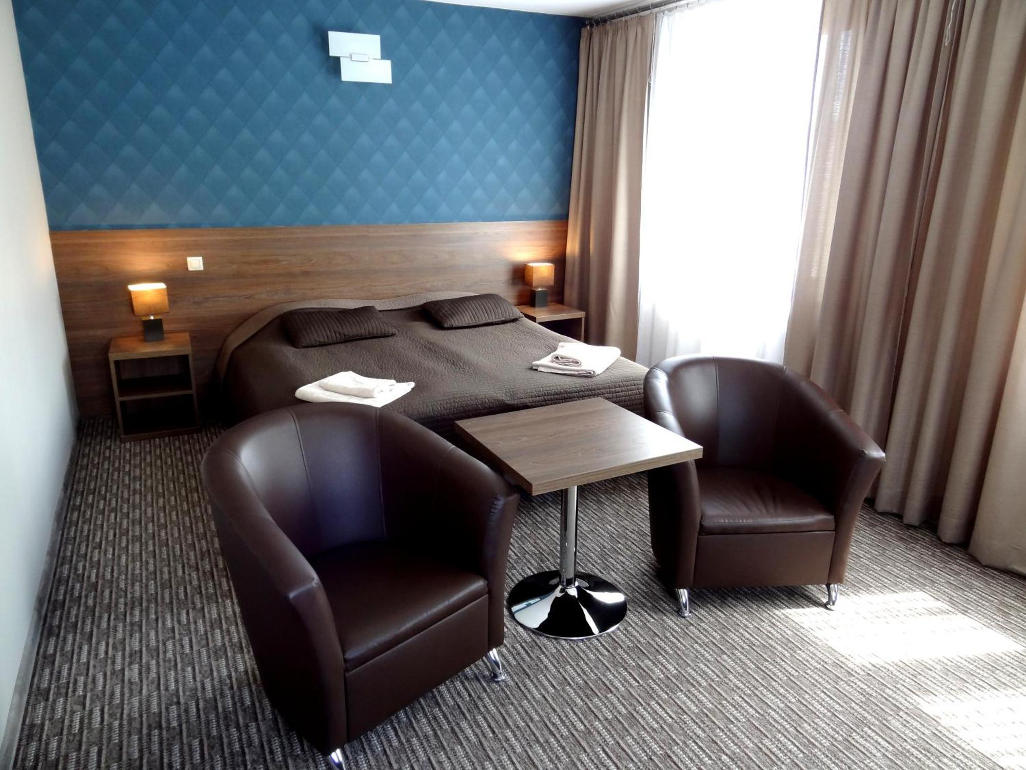 Hotel Krystyna Шчитно Екстериор снимка